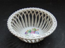 Sorszámmal ellátott fonott herendi porcelán kosárka 12cm-es átmérővel, szép állapotban