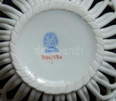 Sorszámmal ellátott fonott herendi porcelán kosárka 12cm-es átmérővel, szép állapotban