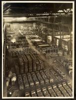 cca 1930-1940 Német nyelvű műszaki katalógusok, prospektusok, tervrajzok, stb., mappában + "Lie...