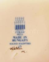 Zsolnay virágmintás porcelán bonbonier, kézzel festett, jelzett, 7,5x7,5x5 cm