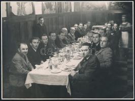 1955 A DISZ - Dolgozók Ifjúsági Szövetsége II. kongresszusának anyagai: meghívók, napirend, kézzel í...