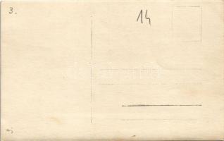 Ismeretlen település, úri fürdő belső. photo