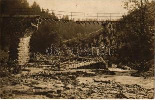 1916 Keleti front, első világháborús osztrák-magyar katonai lap, lerombolt híd / WWI K.u.k. military from the Eastern front, destroyed bridge. photo (apró lyuk / tiny pinhole)