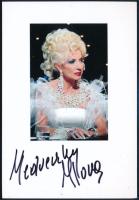 Medveczky Ilona (1941-) táncművésznő aláírása az őt ábrázoló képen