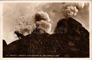 Napoli, Naples; Vesuvio, Esplosione di Lava / Mount Vesuvius, volcano, eruption