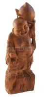 Faragott fa Buddha szobor, jelzés nélkül, kopással, m: 22 cm