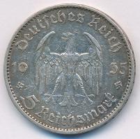 Német Harmadik Birodalom 1935E 5M Ag "Garnisonkirche" T:XF,VF karc 
German Third Reich 19...