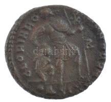 Római Birodalom / Siscia / Valens 367-375. AE3 bronz (2,25g) T:2
Roman Empire / Siscia / Valens 367...