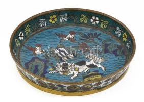 19. sz vége, antik kínai tűzzománcos tál, jelzés nélkül, minimális kopással, d: 14 cm, m: 2,5 cm