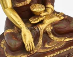 Sákjamuni Buddha szobor, felszentelt, bontatlan állapotban, tüziaranyozott, hidegen festett bronz, m...