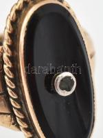 Arany (Au) antik női gyűrű, ónix berakással, 14k, jelzés nélkül, bruttó: 5,98 g