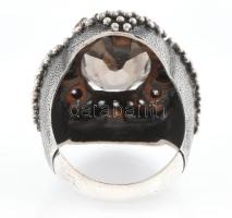 Ezüst(Ag) gyűrű füstszínű üveg kővel, jelzett, méret: 58 cm, bruttó: 13,9 g