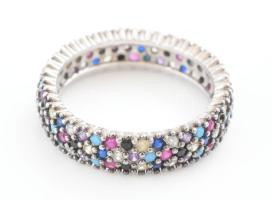 Ezüst(Ag) gyűrű színes kövekkel gazdagon kirakva, jelzett, méret: 55, bruttó: 3,1 g