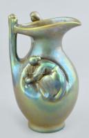 Zsolnay eozin mázas kiöntő, lánykákkal. Jelzett, kis mázhibákkal. 16 cm