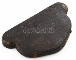 Aranyműves mérleg eredeti régi tokkal, hozzá néhány réz súly