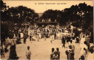 Dakar, Place Protet, Jour de fete / square, celebration day