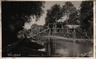 Vylkove, Vilkove, Valcov; Canal, wooden bridge. Foto Beneraf photo (fl)