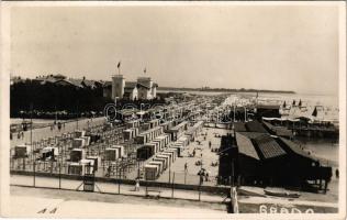 1929 Grado, beach. photo