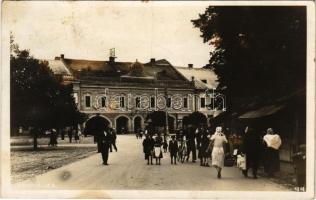 1937 Igló, Zipser Neudorf, Spisská Nová Ves; Dom Matice slovenskej / Matica ház, Alexander Schwartz üzlete / shops (fl)