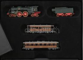 Minitrains vasúti makettet (4db különböztő) eredeti dobozában leírással