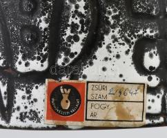 Pál Ilona (1937-): Retro váza, jelzés nélkül, Iparművészeti Vállalat címkével, hibátlan, m: 16 cm