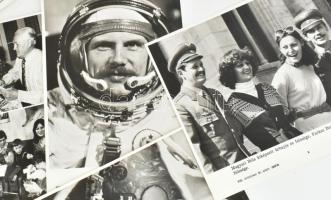 cca 1980 Szovjet-magyar űrrepülés témában 10 db MTI fotó, 27x18 cm és 21x24 cm méretben