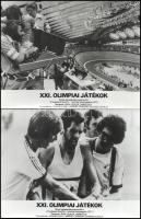 cca 1976 ,,XXI. olimpiai játékok&quot; című kanadai dokumentumfilm jelenetei és szereplői, 17 db vintage produkciós filmfotó ezüst zselatinos fotópapíron, a használatból eredő (esetleges) kisebb hibákkal, 18x24 cm