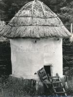 cca 1979 Beke József székesfehérvári fotóművész 2 db vintage alkotása, feliratozva, ezüst zselatinos...