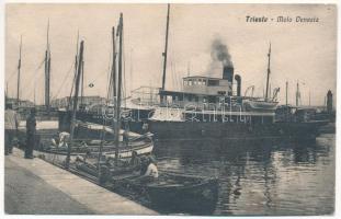 Trieste, Trieszt; Molo Venezia, S.M.D. MONFALCONE / Cs. és kir. haditengerészet kisegítő cirkálója 1916-tól / K.u.k. Kriegsmarine Kreuzungsdampfer from 1916 (fl)