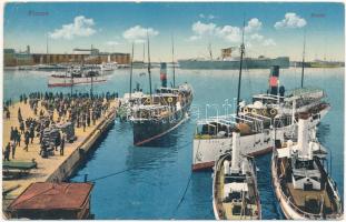 1916 Fiume, Rijeka; Porto, "TÁTRA" egycsavaros tengeri személyszállító gőzhajó, 1916-tól a cs. és kir. haditengerészet hadiszolgálatában, felfegyverzett kísérőhajó / passenger steamer, K.u.K. Kriegsmarine U-Such Flotille from 1918 (EK) + "FELÜLVIZSGÁLVA ÜBERPRÜFT FIUME 7."