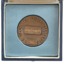1977. "Gépipari Tudományos Egyesület / A technika fejlesztéséért" bronz érdemérem dísztokb...