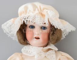 Heubach Köppelsdorf antik porcelánbaba, tarkóján jelzet, szép állapotú, m: 45 cm