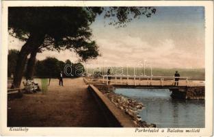 Keszthely, park a Balaton mellett. Barasits János kiadása, Móriczné N. Lenke felvétele (EK)