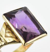 Arany (Au) 14K gyűrűametiszt kővel, jelzés nélkül, méret: 54, bruttó: 2,45 g