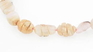 Ausztrál pink opál faragott gyöngyök, 12 g