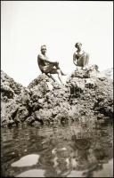 cca 1930 kb. 110 db negatív, utazás, Németország, életképek, fürdőruhás hölgyek stb., 9,5x6 cm körül...