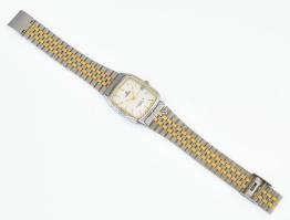 Lorus naptárkijelzős férfi kvarc karóra, japán, fém szíjjal, nem működik, 25x21 mm