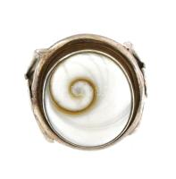 Ezüst(Ag) gyűrű Síva szeme kagylóval, jelzés nélkül, méret: 58, bruttó: 9,15 g