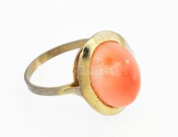 Ezüst(Ag) gyűrű korallal, jelzett, méret: 61, bruttó: 3,9 g