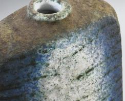 Simó Ágoston (1925-2011): Díszváza. Magas hőfokon égetett, rézoxiddal színezett, samottos agyag. Alj...