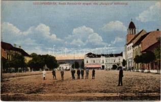 Gyulafehérvár, Alba Iulia; Novák Ferenc tér nyugati rész a "Hungária" szállodával. Weisz Bernát kiadása / square, hotel