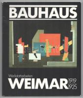 Jutta Hörning, Horst Dauer: Werkstattarbeiten. Bauhaus Weimar 1919-1925. Weimar, é.n., Kunstsammlungen zu Weimar. Német nyelven Többek közt Breuer Marcel, Molnár Farkas, Walter Gropius, Wilhem Wagenfeld és mások műveinek reprodukcióival gazdagon illusztrált. Kiadói papírkötés.