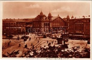 Budapest VI. Berlini tér, Nyugati pályaudvar, vasútállomás, villamosok, Magyar-Német Bank R.T., Moskovics Emil üzlete, hentes, Modiano. Photo Erdélyi