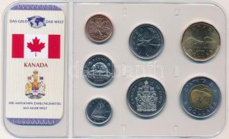 Kanada 2007. 10c-2$ (7xklf) "A világ pénzei" forgalmi összeállítás fóliatokban, német nyelvű tanúsítvánnyal T:UNC,AU Canada 2007. 10 Cents - 2 Dollars (7xxdiff) "The money of the world" coin set in foil packing, with certificate in German language C:UNC,AU