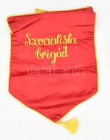 Szocialista Brigád asztali zászló, 35×24 cm