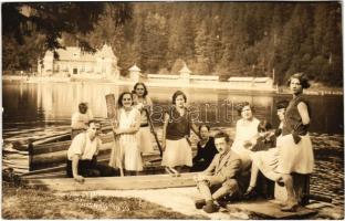 1930 Tusnádfürdő, Baile Tusnad; fürdővendégek csónakázás előtt / spa guests before boat trip. Foto Adler Oscar Brasov photo (vágott / cut)