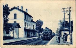 Lyon-Vénissieux, La Gare / railway station, locomotive, train (EK)