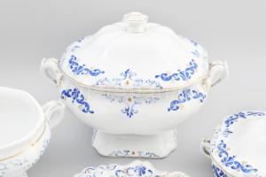 Alt Wien 19 darabos étkészlet, tálak, kínálók, leveskínáló tálak, jelzéssel, kopással