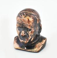 II. János Pál pápa kis büszt, bronz, kopással, m: 3 cm