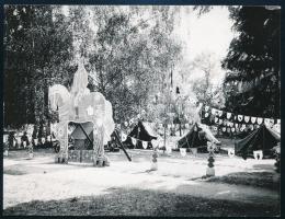 1933 Mézeskalácsos lovag, nagy méretű díszítmény a gödöllői cserkész jamboree-n, hátoldalon feliratozva, jó állapotban, 9×12 cm